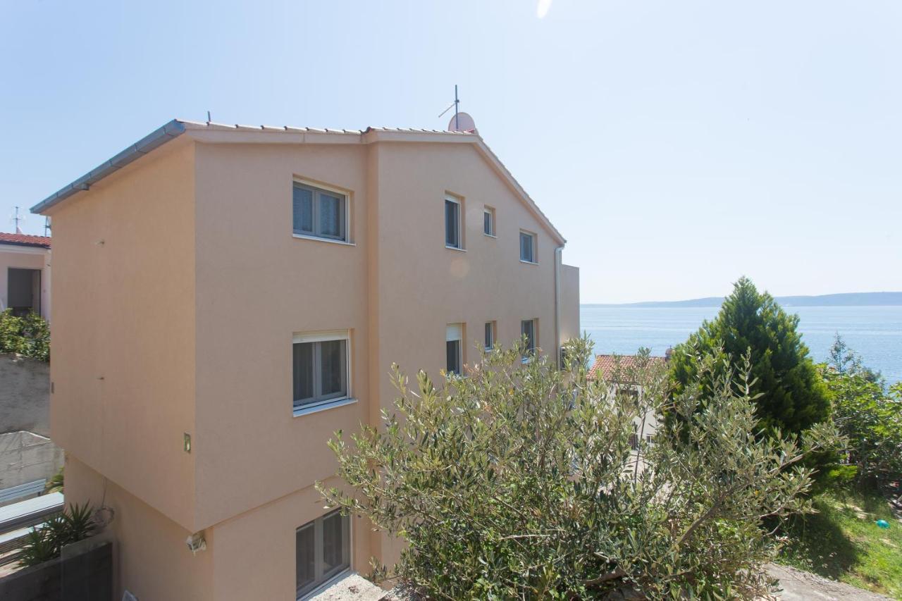 Apartments Bandic - 30 Meters To The Beach Trogir Bagian luar foto
