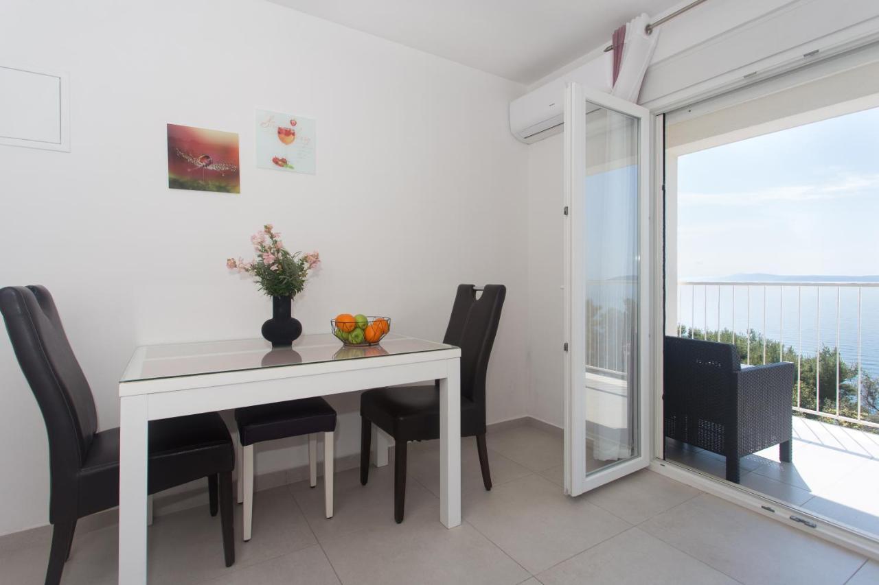 Apartments Bandic - 30 Meters To The Beach Trogir Bagian luar foto